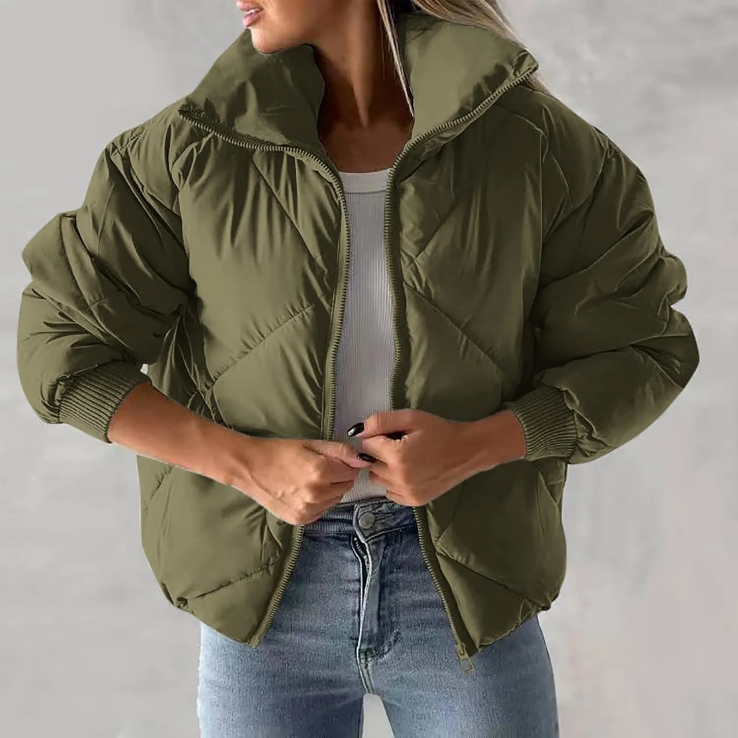 Borniu Womens Winter Quilted Jackets Long Sleeve Full Zip Puffer Jacket Stand Collar Baggy Short Down Coats Outerwear