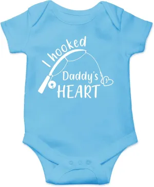 CBTwear I Hooked Daddy's Heart - Baby Clothes - Funny Newborn Bodysuit Outfits for Boys and Girls