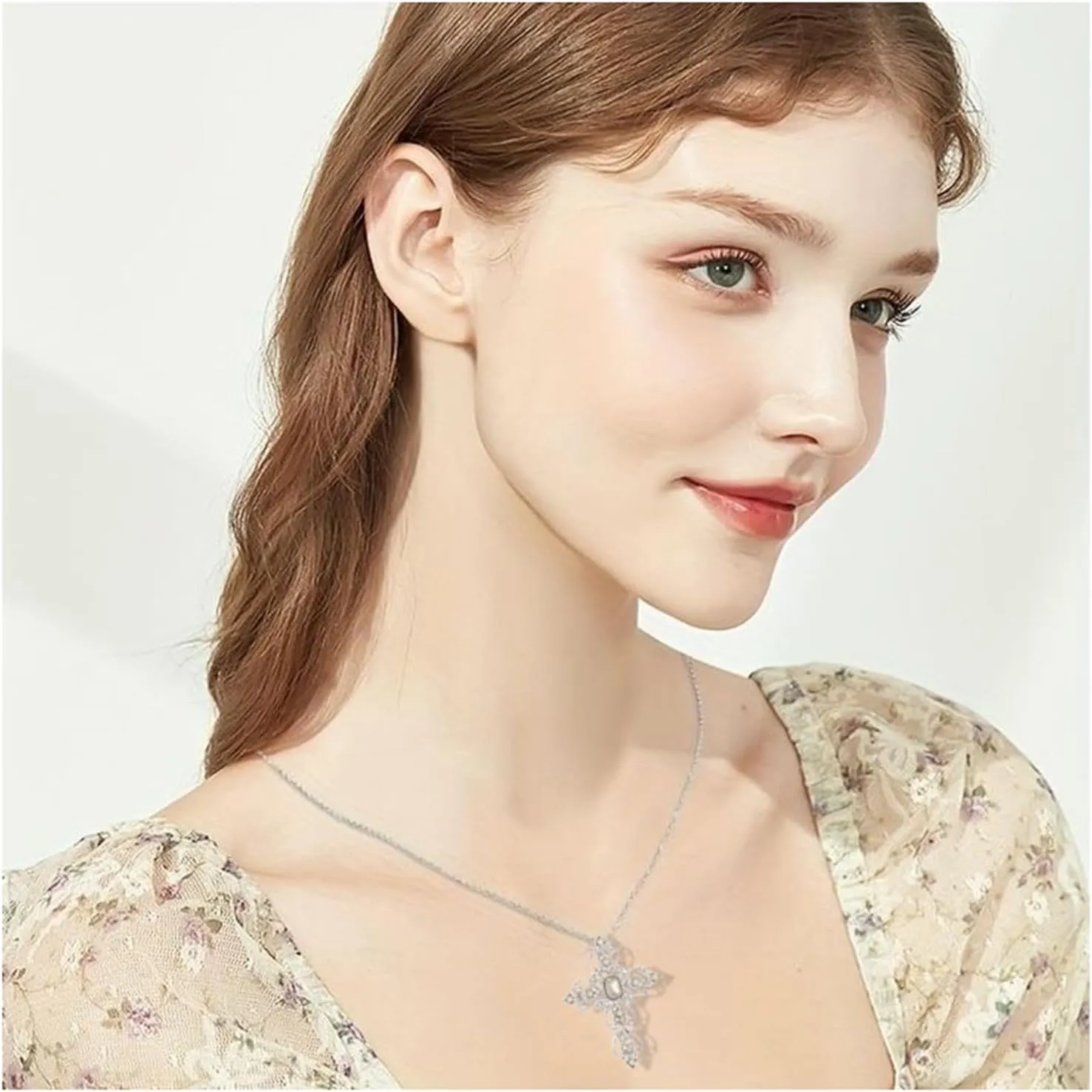 Dreuyet Bohemian Cross Necklaces for Women Dainty Vintage Alloy CZ Cross Pendant Necklaces Charm Gothic Religious Necklace