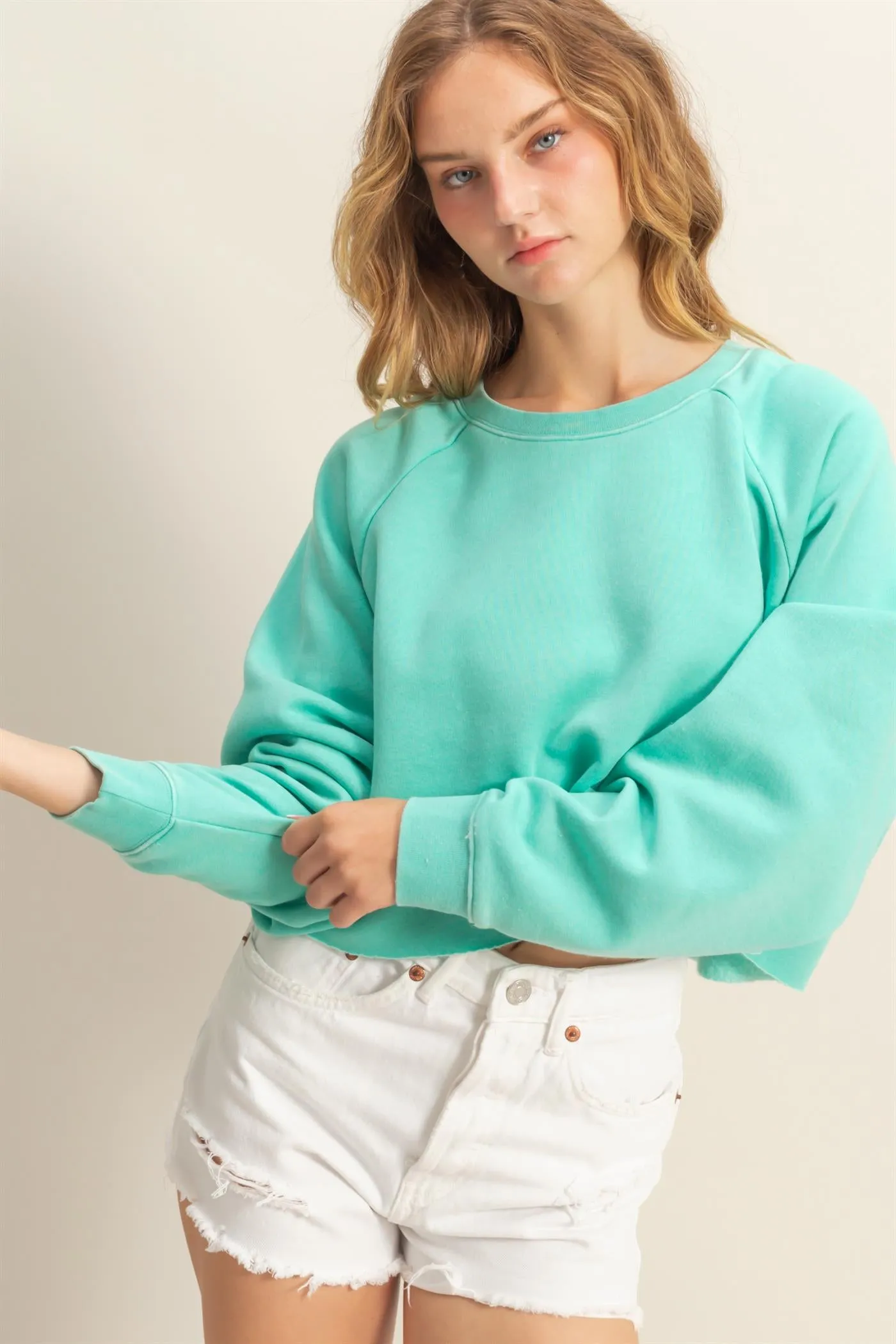 DZ25C445-Laid Back Crop Sweatshirt