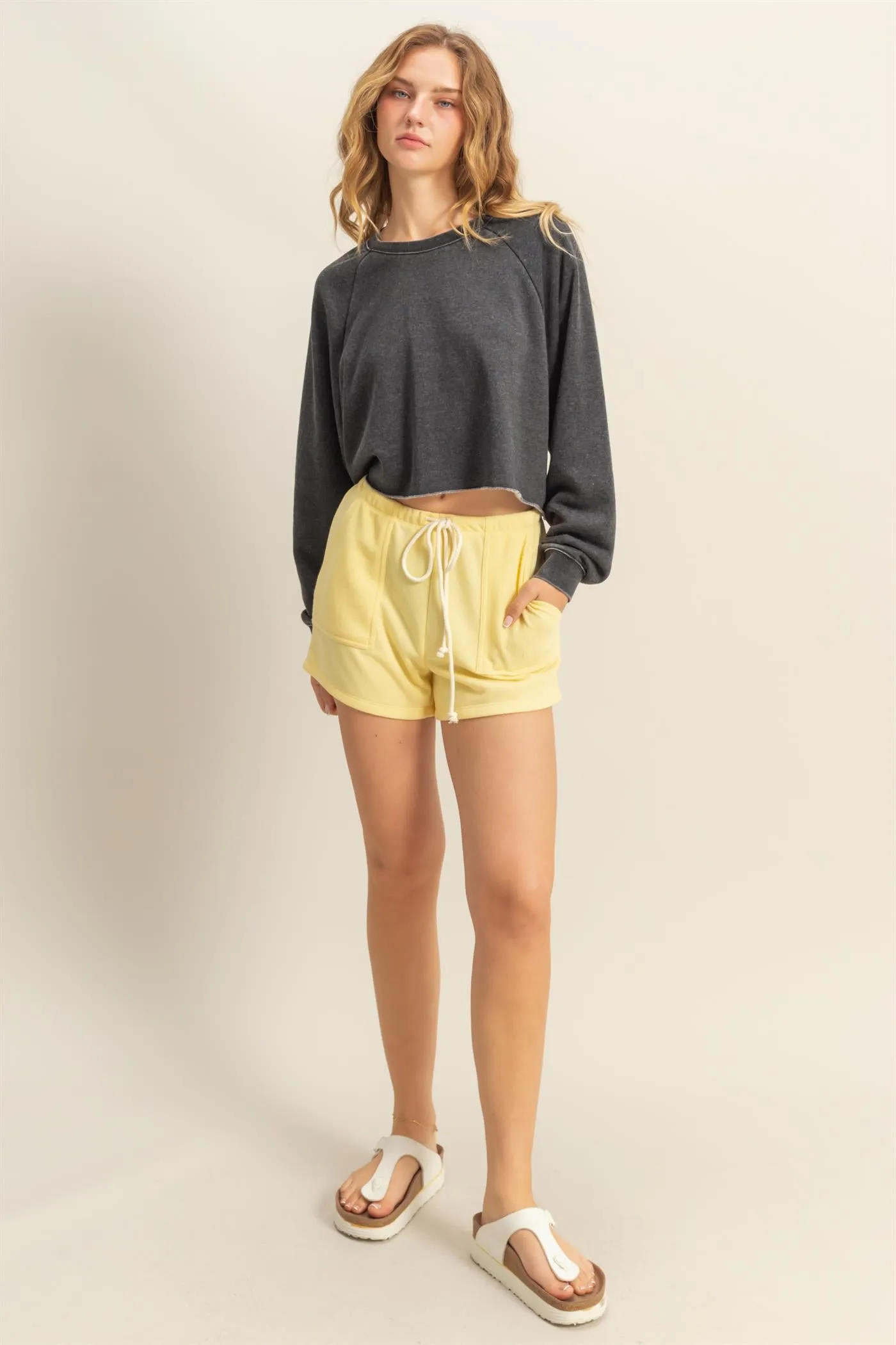 DZ25C445-Laid Back Crop Sweatshirt