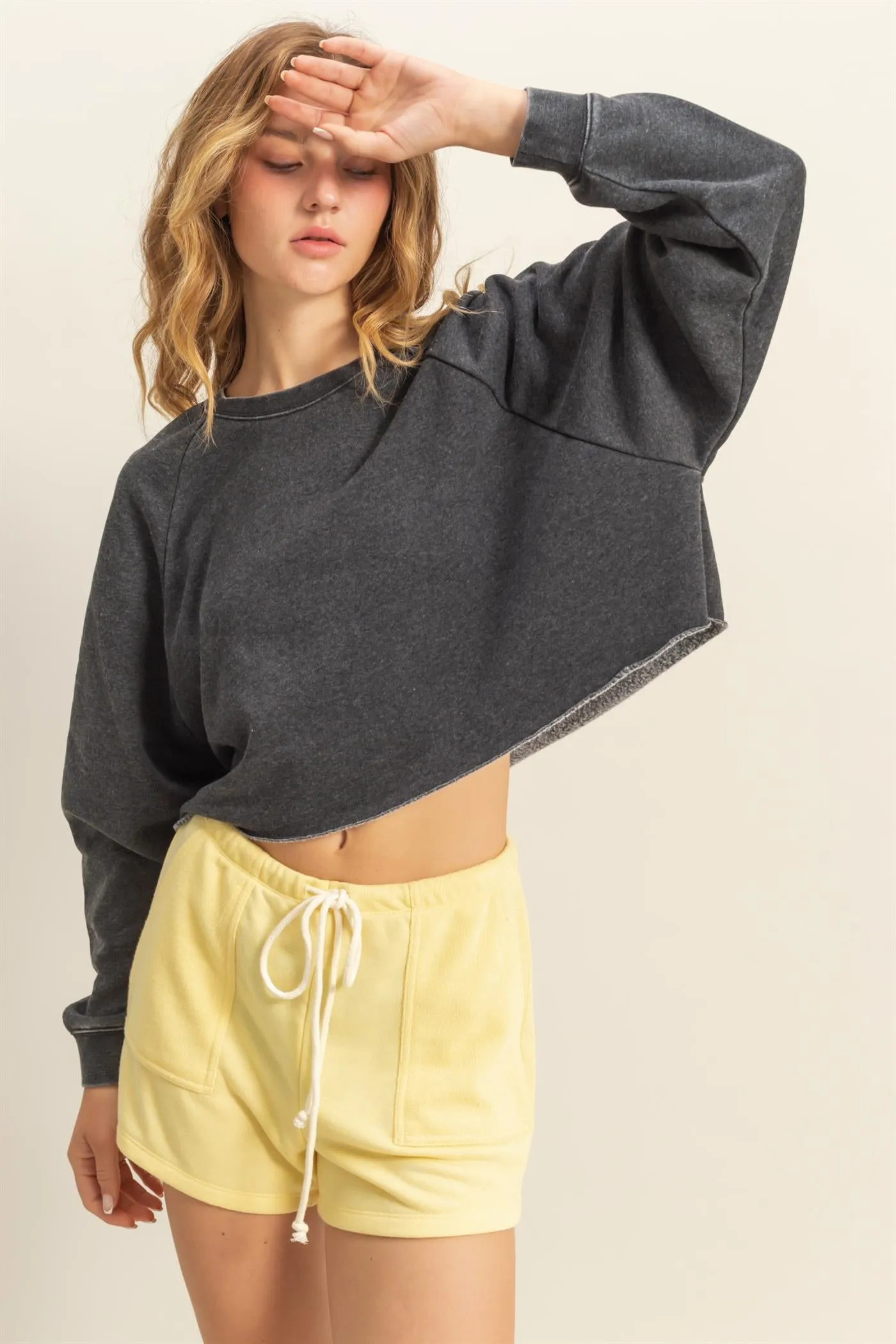 DZ25C445-Laid Back Crop Sweatshirt