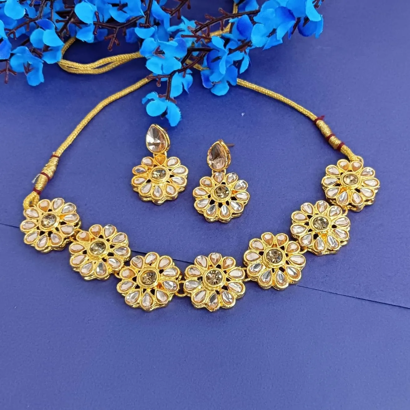 Efulgenz Kundan Choker Necklace Indian Jewelry Sets for Women Bollywood Jewelry Choker Kundan Floral Crystal Necklace Earrings Wedding Bridal Jewelry Set