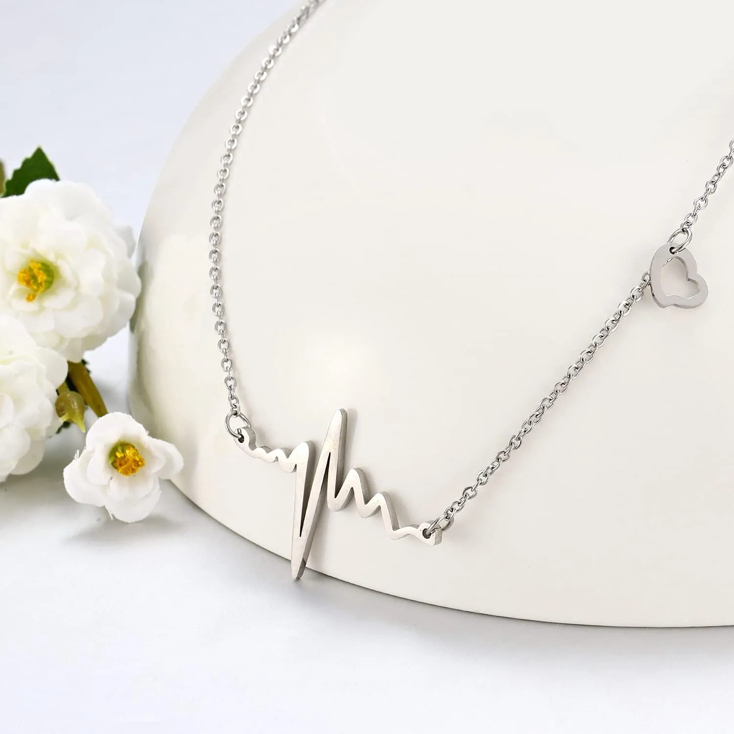 Hanreshe Heartbeat Necklace Stainless Steel Electrocardiogram Pendants Heart Necklace for Nurse Doctor Graduate Student Women Gift