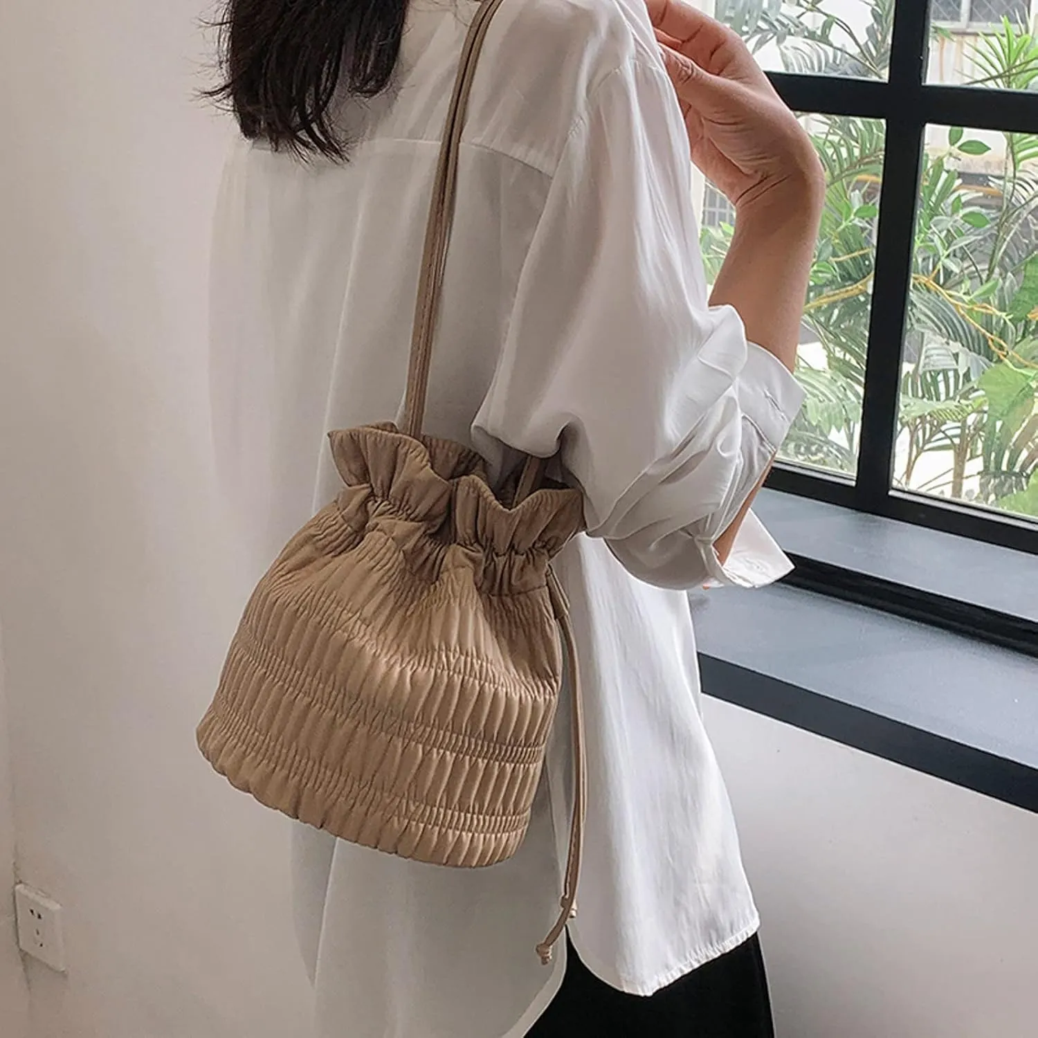 Ladies Crossbody Bag Shoulder Bag Large Capacity Personality Solid Colour Bright Surface Drawstring (Khaki, One Size)