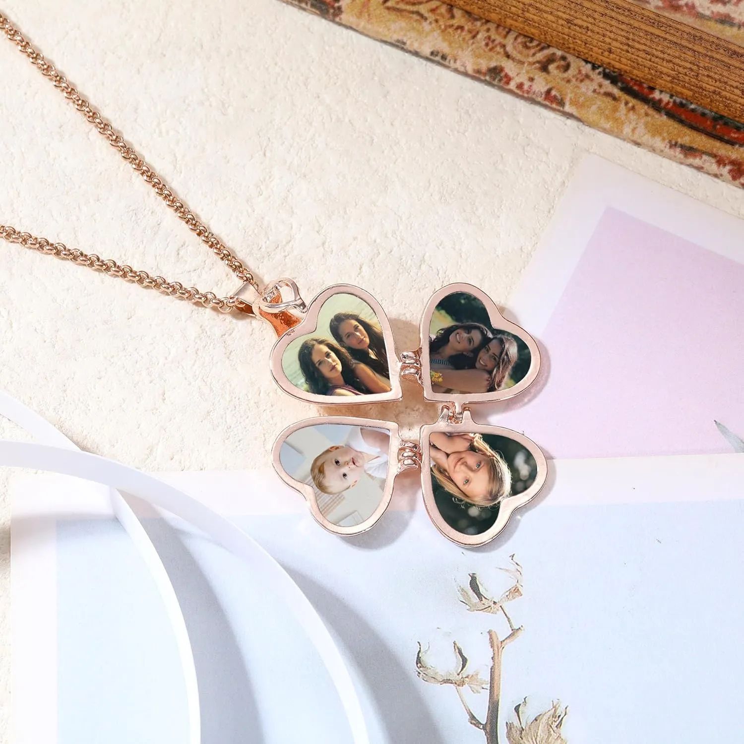 MeMeDIY Personalized Heart Locket Necklace That Holds 4 Photos Custom Photo Pendant Necklace for Women/Mom Expanding Gold Plated Vintage Locket