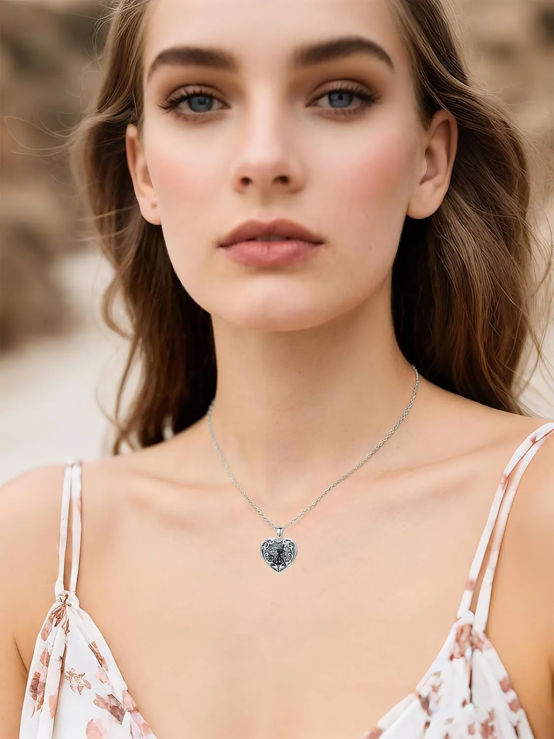 Personalized Heart Locket Necklace That Holds Pictures 925 Sterling Silver Custom Photo Lockets Necklaces Jewelry Gifts for Family Women Lover