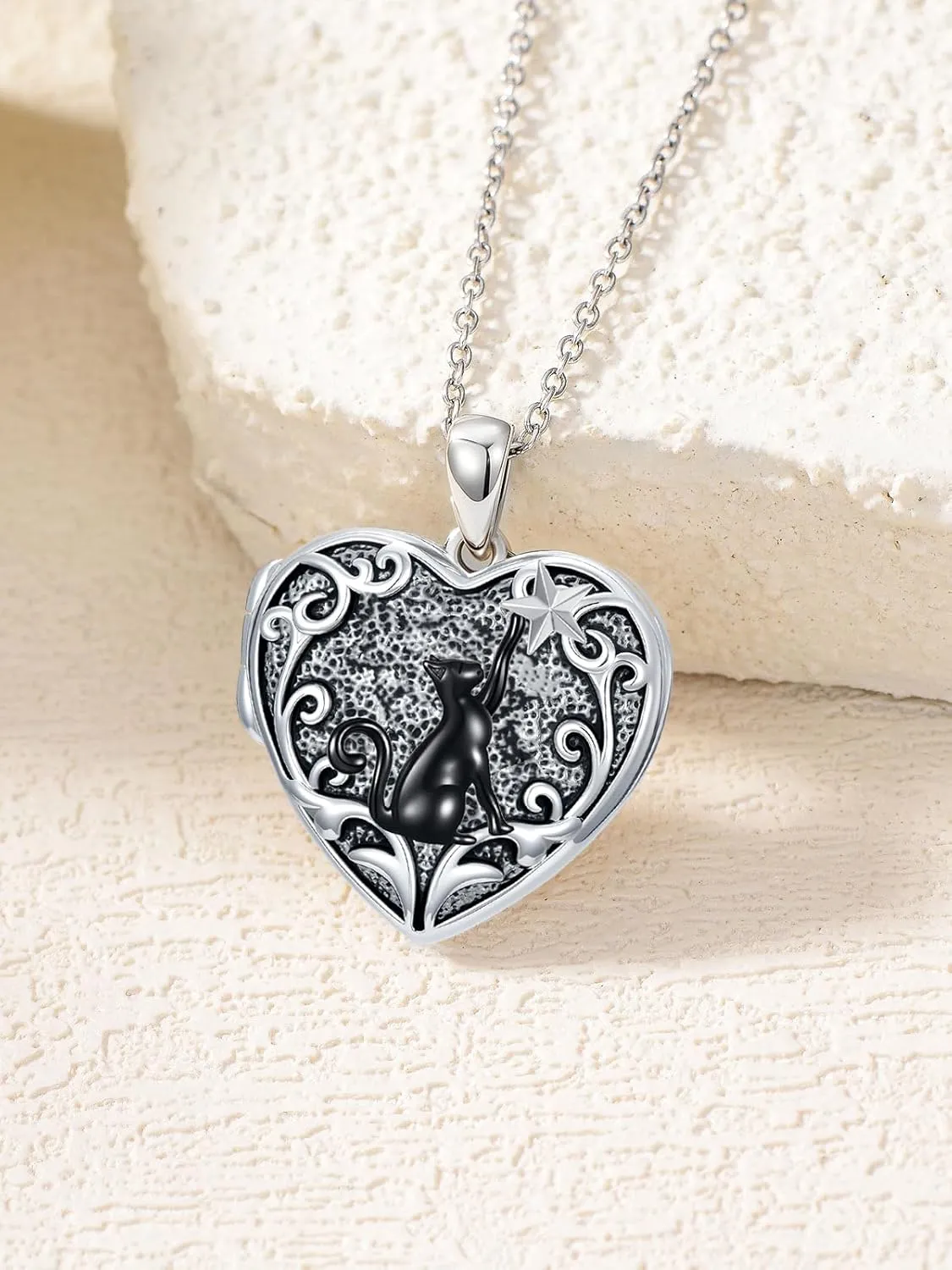 Personalized Heart Locket Necklace That Holds Pictures 925 Sterling Silver Custom Photo Lockets Necklaces Jewelry Gifts for Family Women Lover