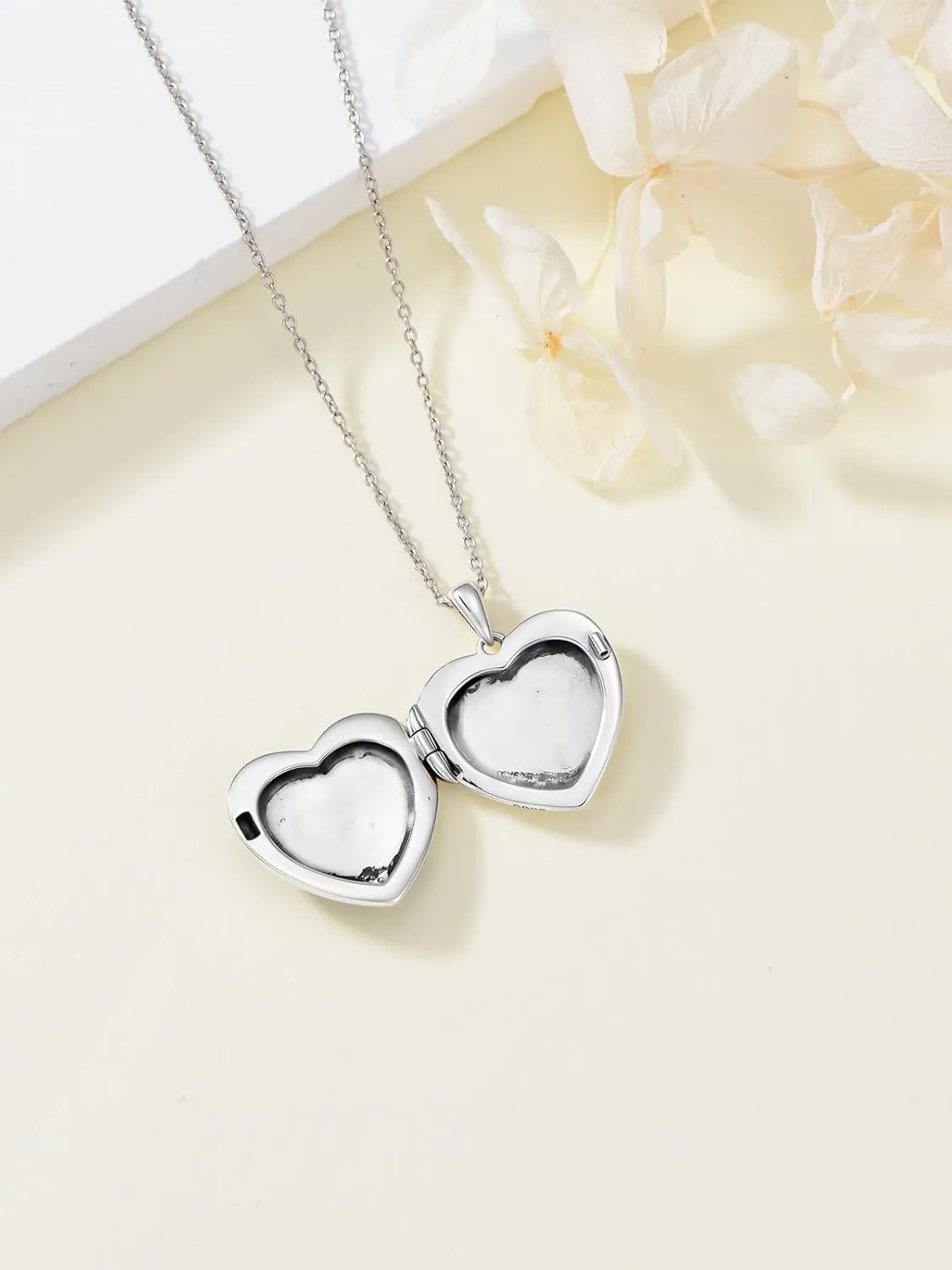 Personalized Heart Locket Necklace That Holds Pictures 925 Sterling Silver Custom Photo Lockets Necklaces Jewelry Gifts for Family Women Lover