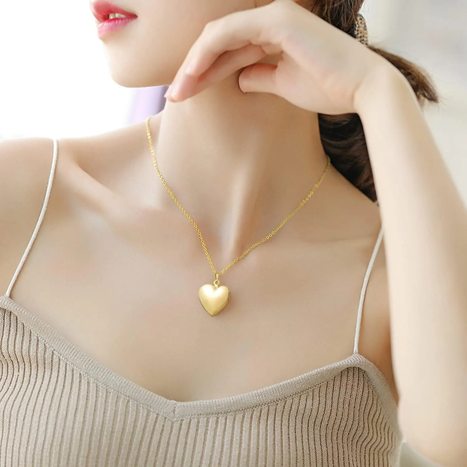 PHOCKSIN Personalized Locket Necklace for Women Custom Silver Heart Photo Necklace With Picture Inside Lockets with Birth Flower Birthstone Birthday Gifts for Women