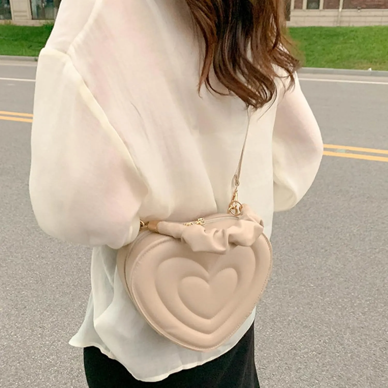 Small Heart Shaped Purse for Women PU Leather Zipper Tote Bag Purse Satchel Cute Crossbody Messenger Handbags