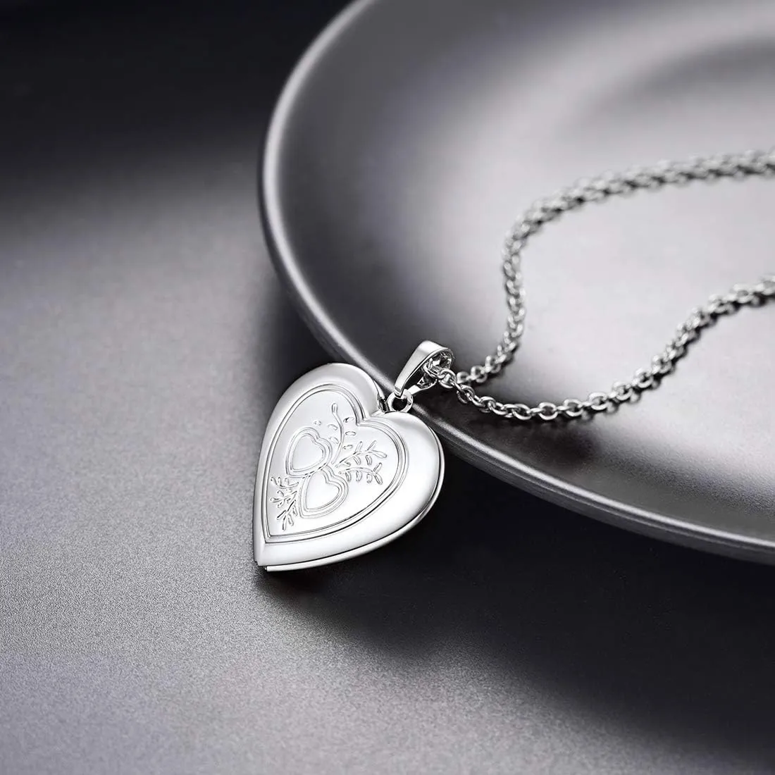 U7 Women Locket Necklace Platinum 14K Gold Photo Lockets that Hold Picture,Chain 20 Inch Personalized Gift Custom Love Heart Image Necklaces