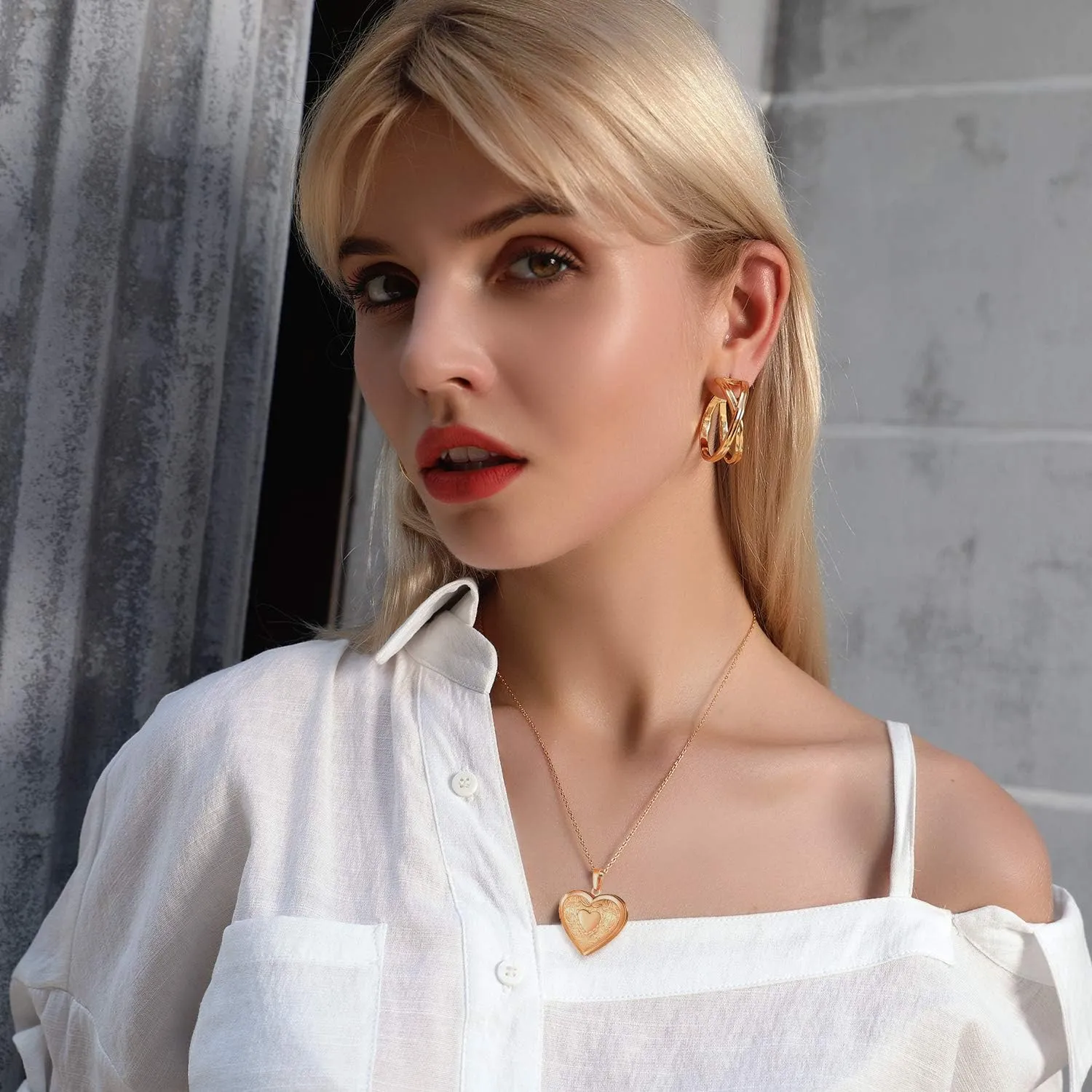 U7 Women Locket Necklace Platinum 14K Gold Photo Lockets that Hold Picture,Chain 20 Inch Personalized Gift Custom Love Heart Image Necklaces